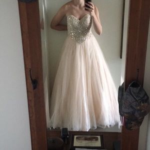 NWT Terani Couture Evening Gown Dress